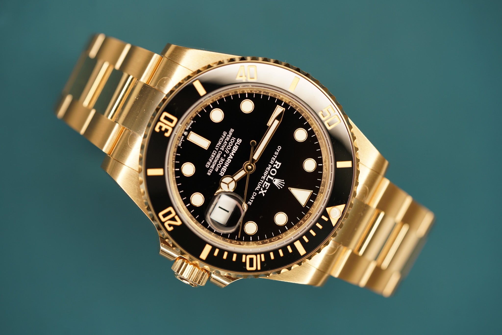 Submariner Date Black Bezel Yellow Gold
