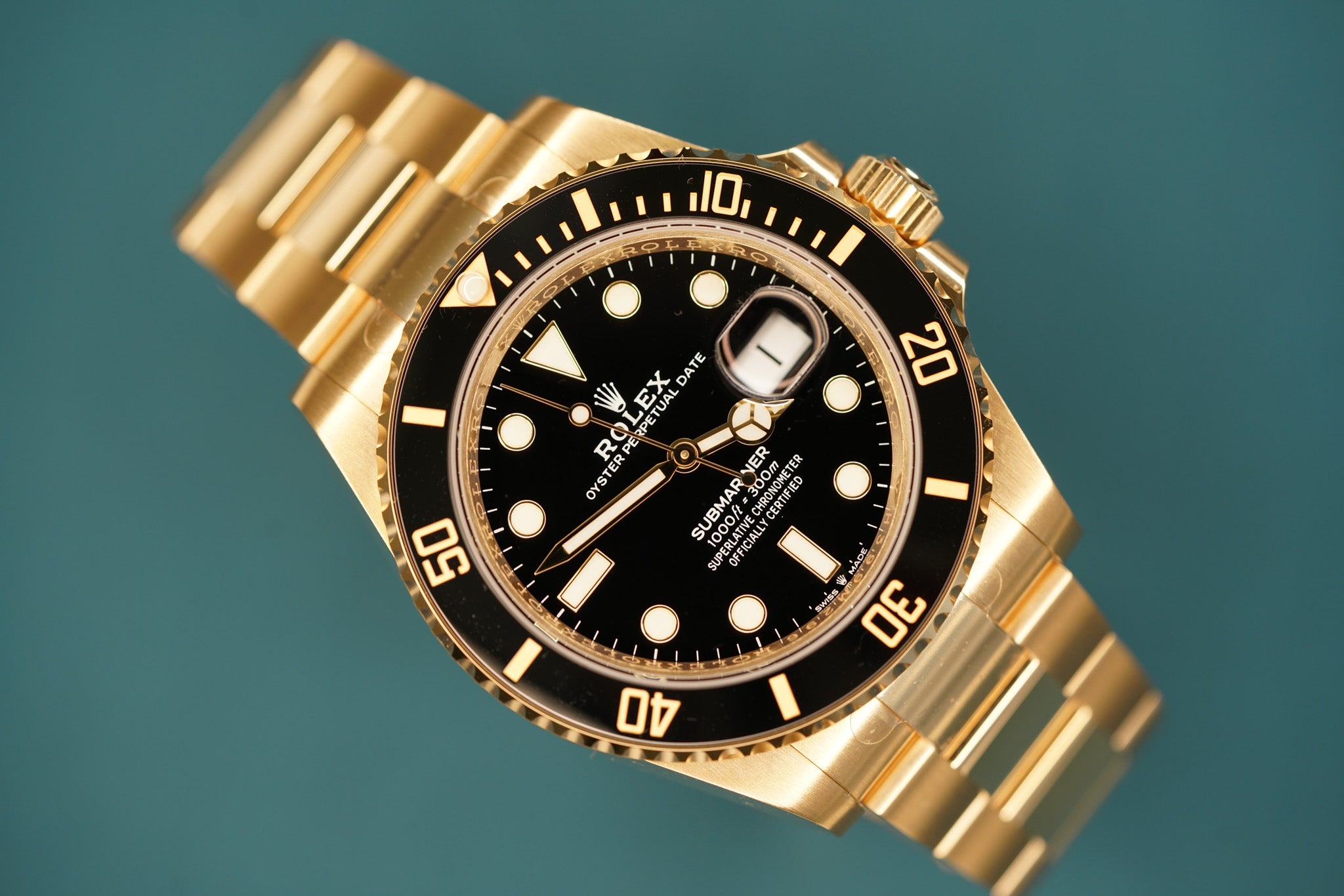Submariner Date Black Bezel Yellow Gold