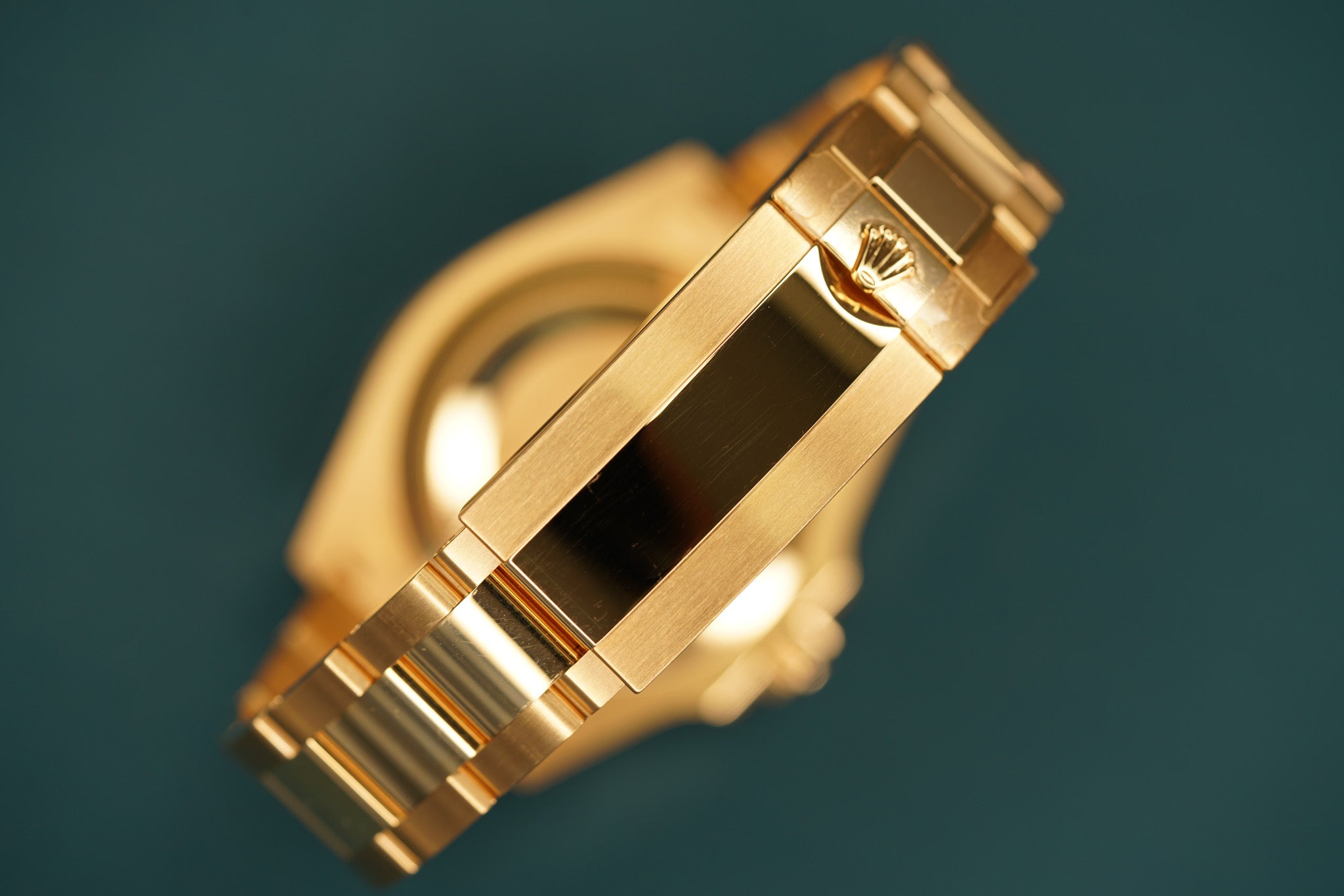 Submariner Date Black Bezel Yellow Gold