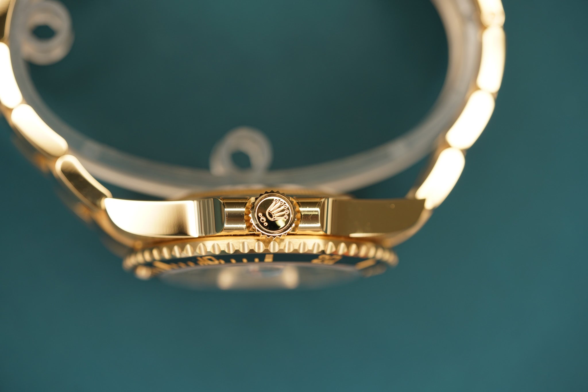 Submariner Date Black Bezel Yellow Gold