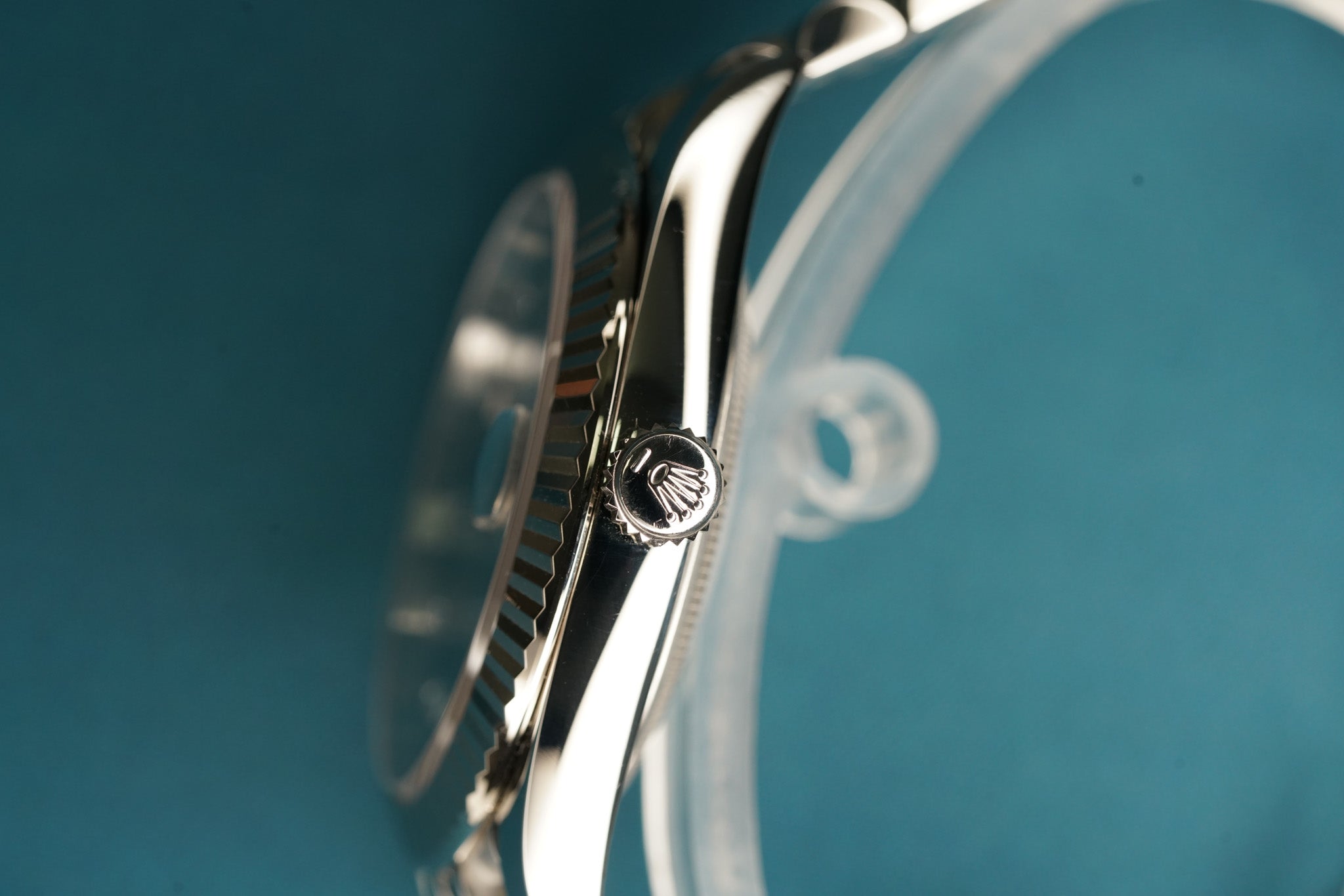 Datejust 41mm Fluted Bezel Blue Diamond Dial Oyster Bracelet