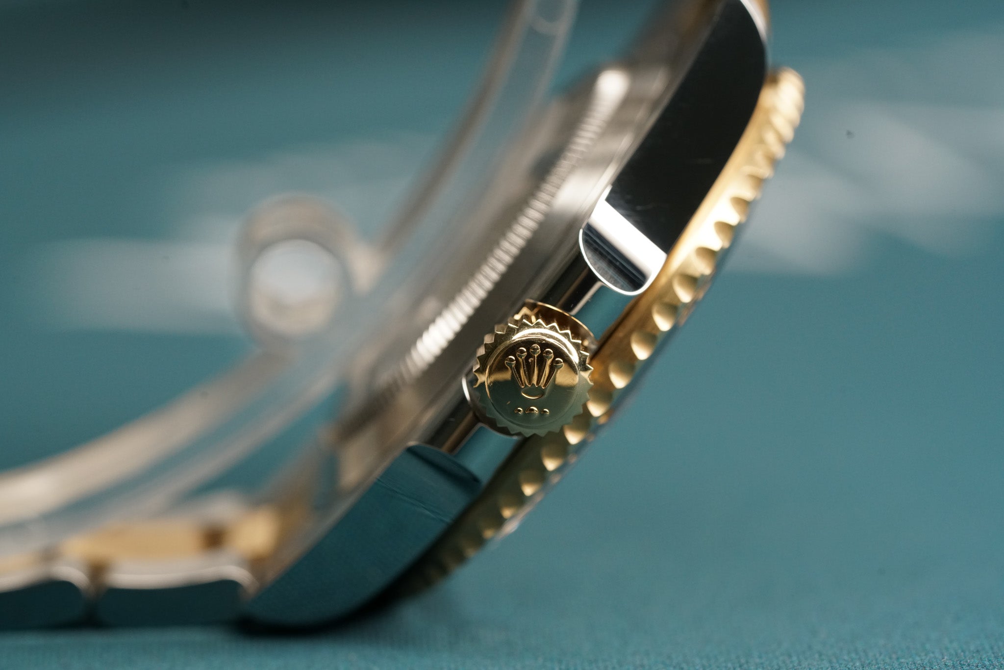 Submariner Date Black Bezel Two Tone Yellow Gold