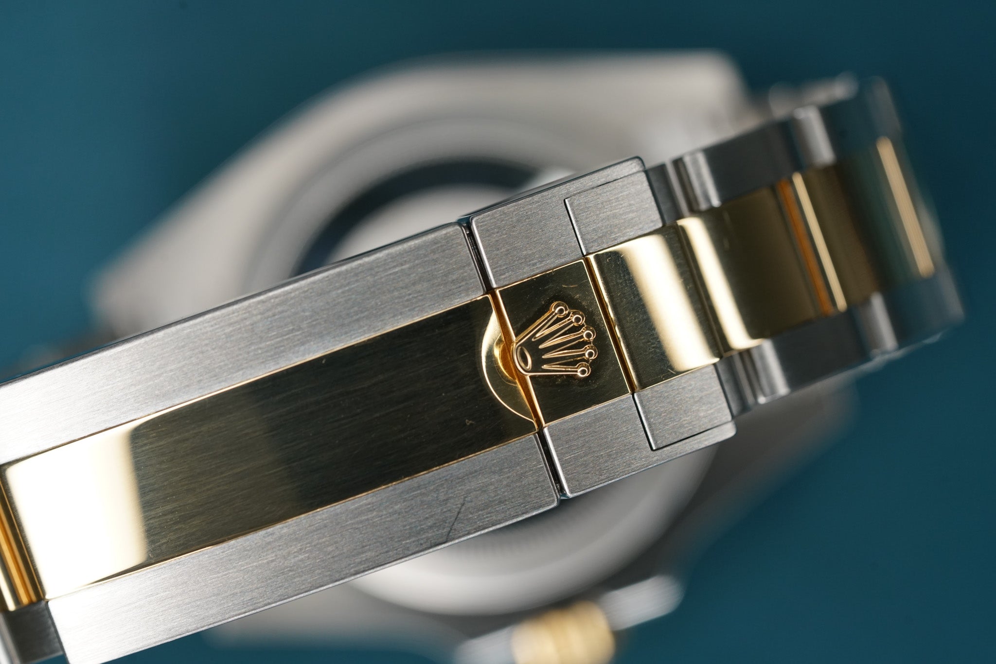 Submariner Date Black Bezel Two Tone Yellow Gold