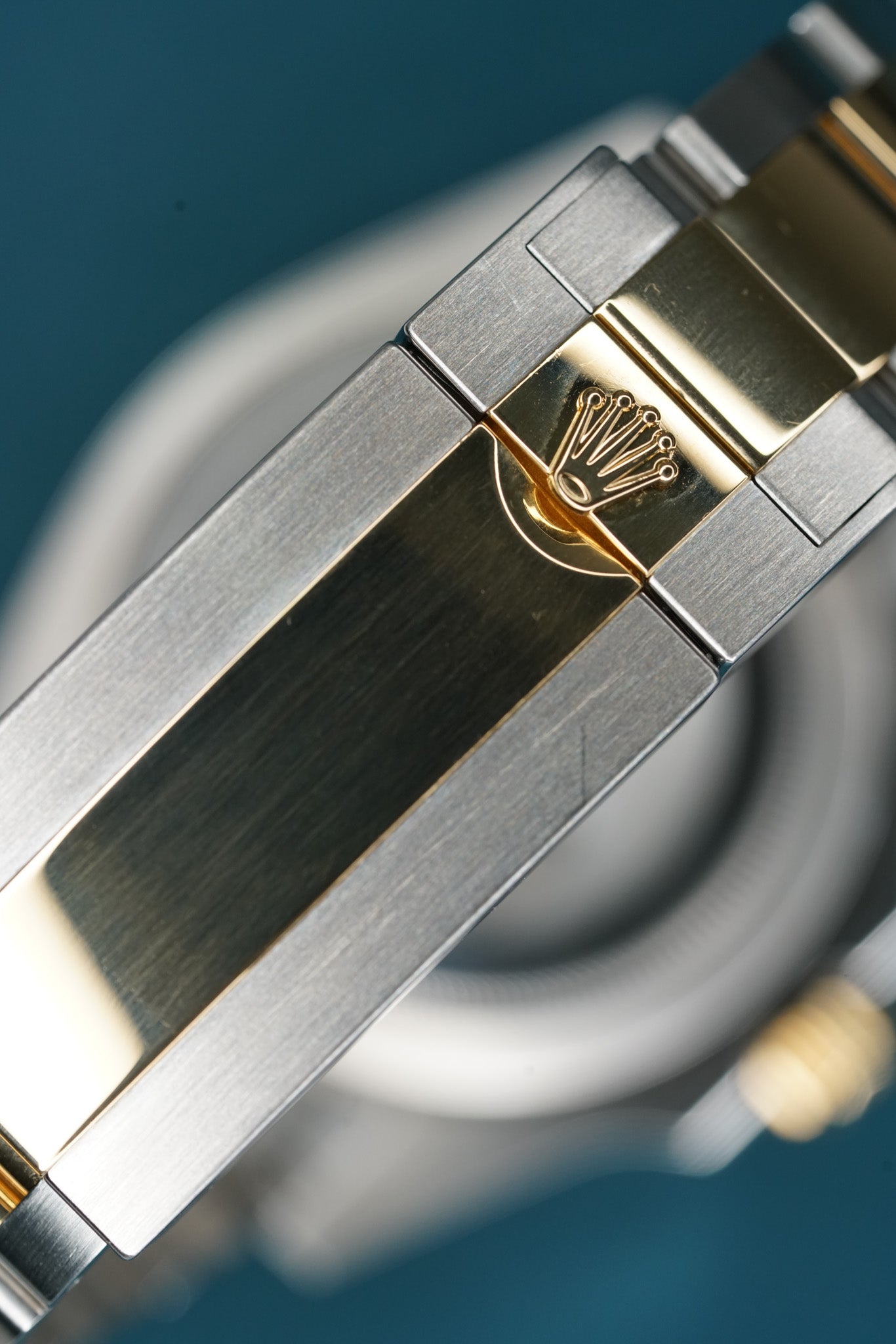 Submariner Date Black Bezel Two Tone Yellow Gold