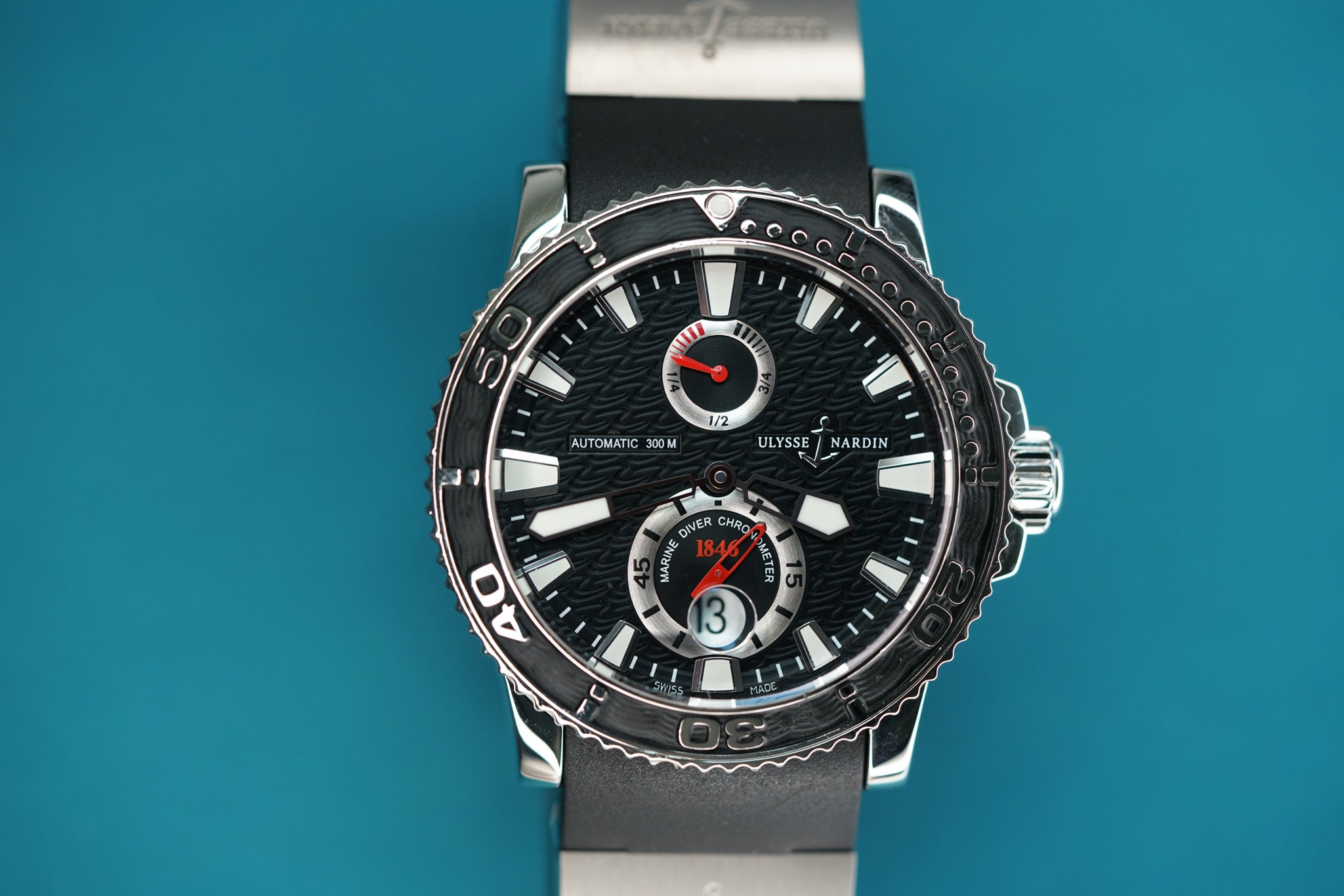 Maxi Marine 263-33 Black Rubber Bezel