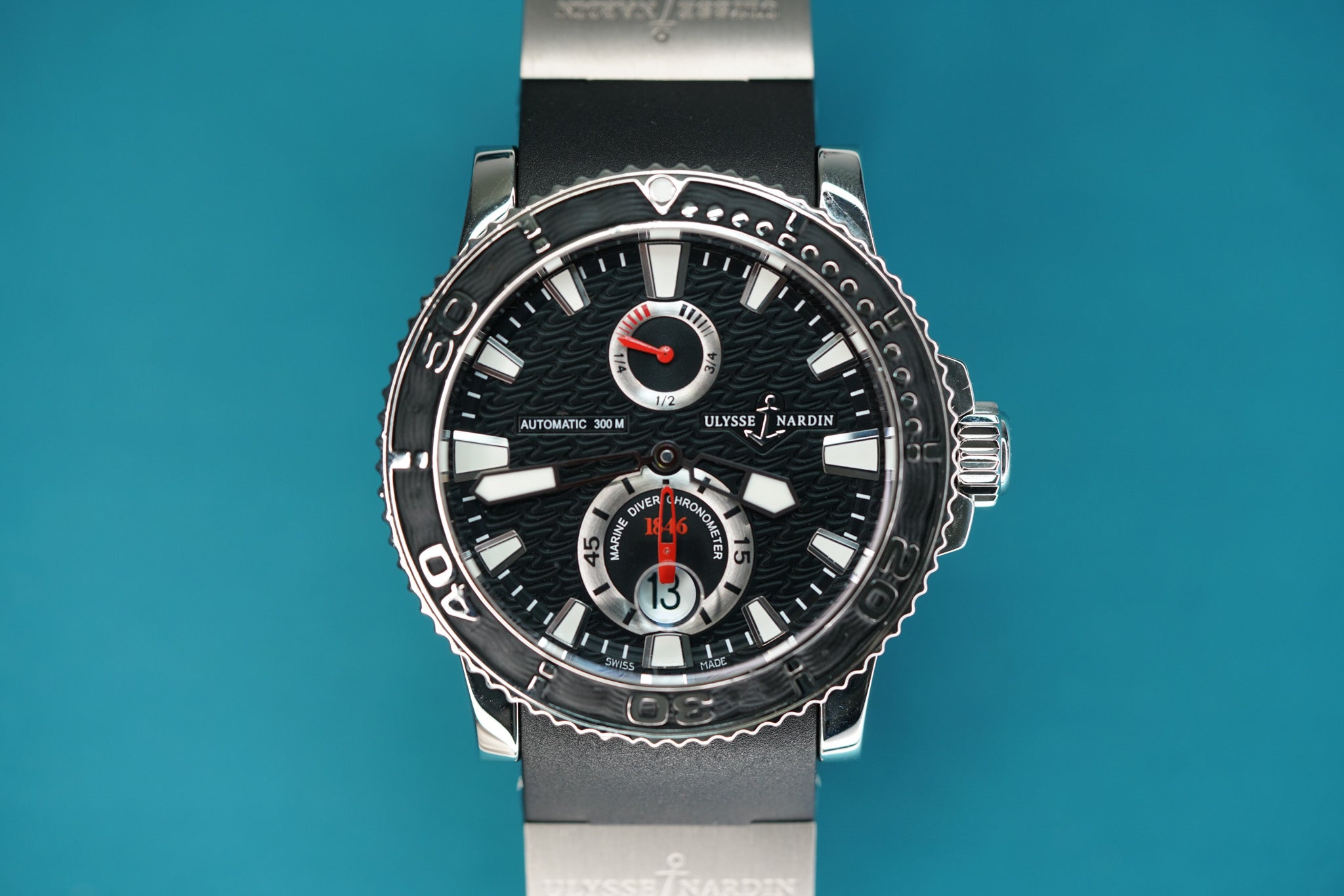 Maxi Marine 263-33 Black Rubber Bezel